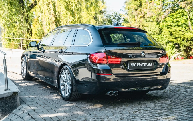 BMW Seria 5 cena 54900 przebieg: 251162, rok produkcji 2011 z Zbąszynek małe 211